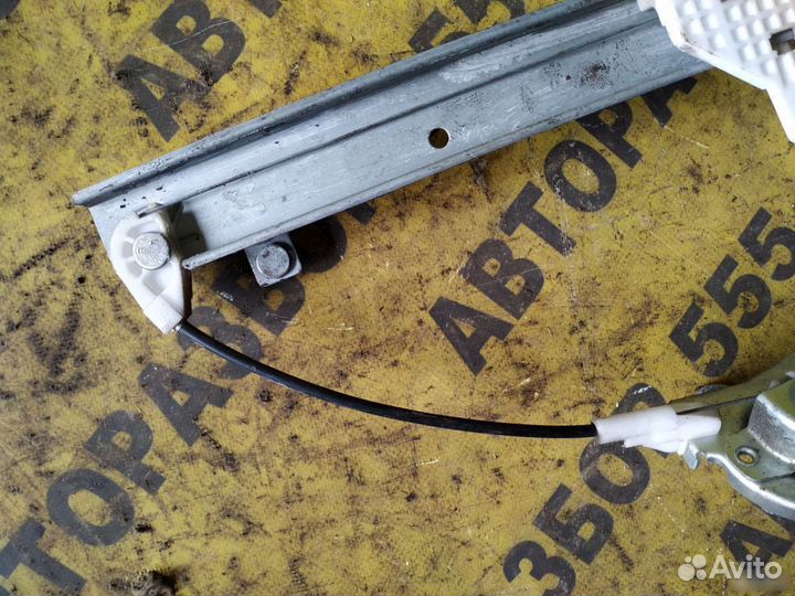 Стеклоподъемник задний левый Hyundai Solaris