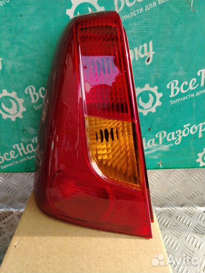 Фонарь задний левый Renault Logan 1
