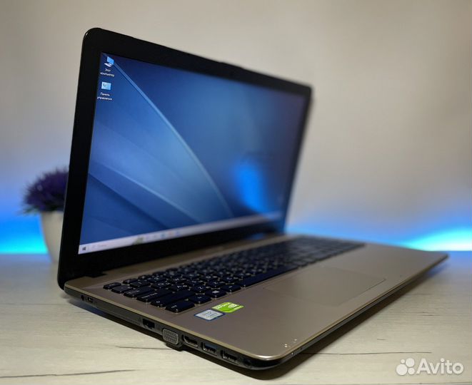 Мощный ноутбук Asus 8 Gb i3 SSD FullHD