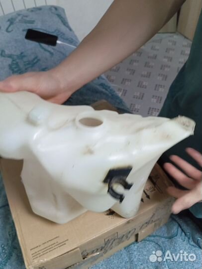 Бачок омывателя Citroen c4 B7