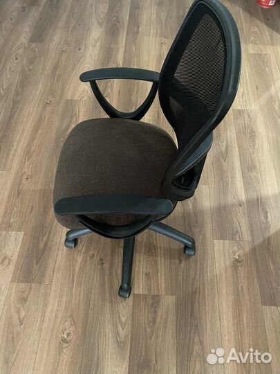 Компьютерный стол и стул