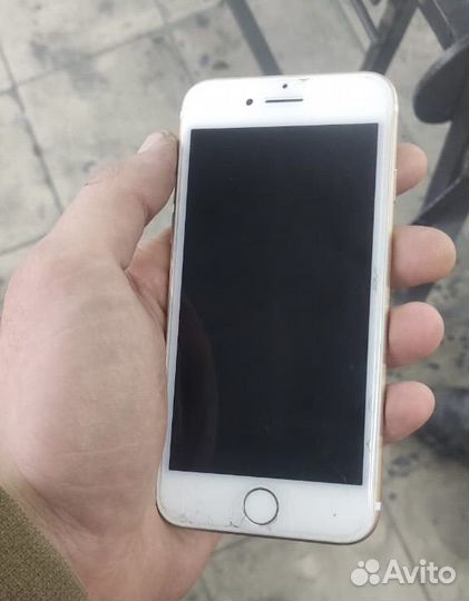 iPhone 7, 32 ГБ