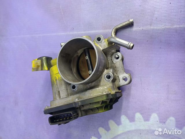 Дроссельная заслонка Toyota Avensis T250