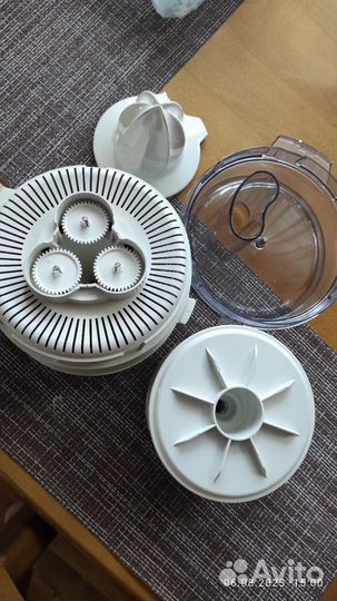 Кухонный комбайн Philips