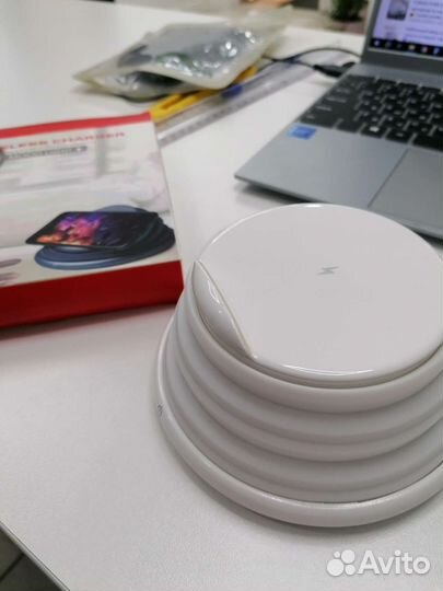 Беспроводная зарядка для телефона