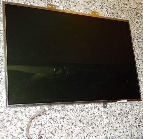 Дисплей матрица 15.4 +шлейф на зип