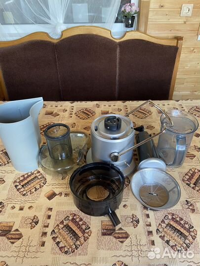 Соковыжималка Bork JU CUP 21085WT