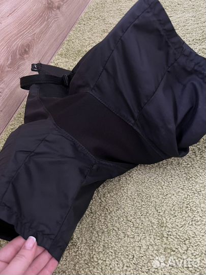 Хоккейные коньки, шорты, щитки