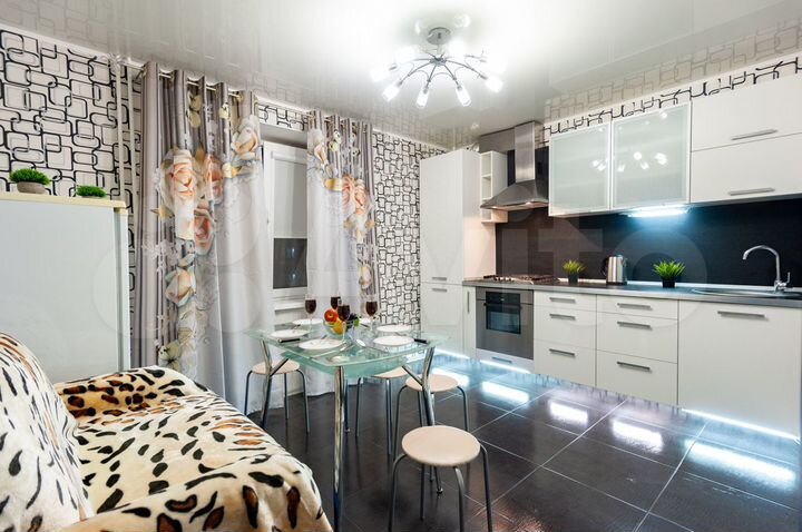 2-к. квартира, 60 м², 2/16 эт.