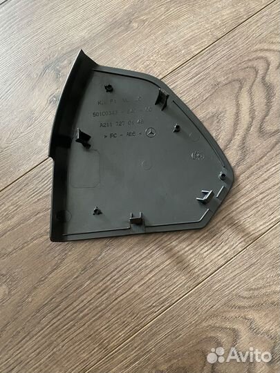 Накладка передней левой двери Mercedes E W211