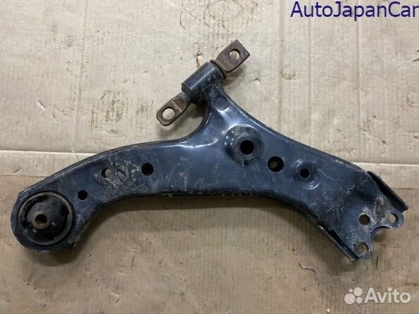Рычаг Toyota RAV-4 XA50
