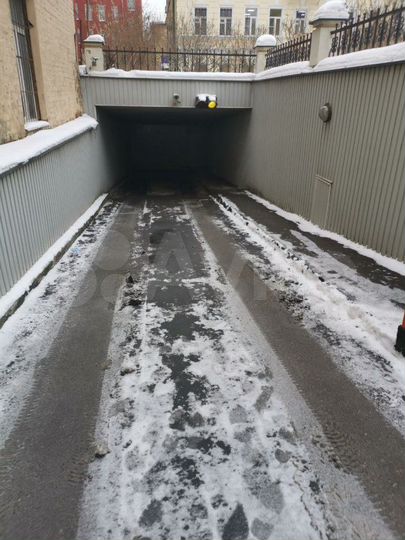 Машиноместо, 19 м²