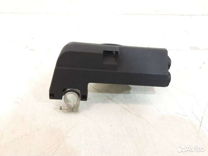 Клемма аккумулятора плюс передняя левая Porsche