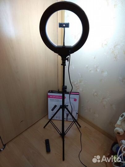 Кольцевая Лампа 26 см