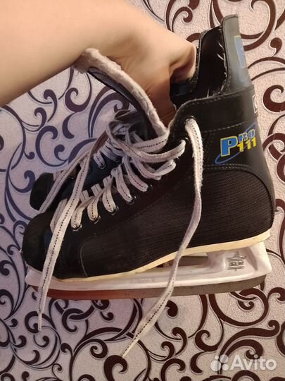 Хоккейный коньки