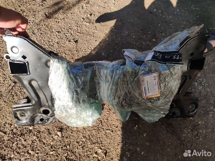 Подрамник skoda rapid Volkswagen polo