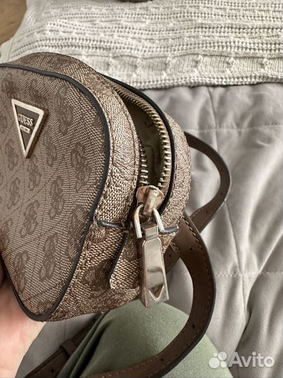 Поясная сумка Guess