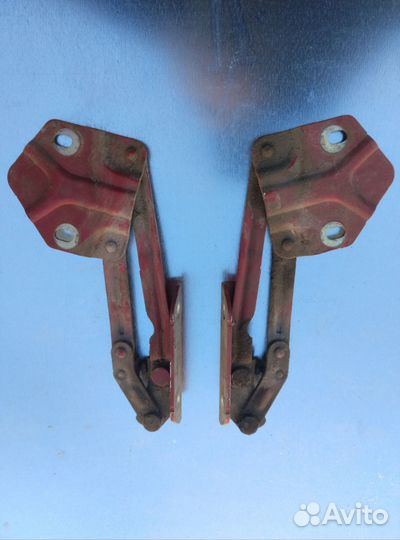 Петли капота Volkswagen Caddy 2004-2015