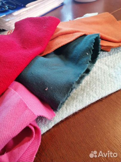 Обрезки ткани пальтовой и хб
