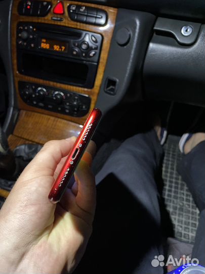 Телефон iPhone хр