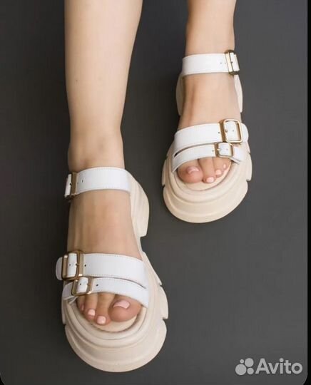 Сандалии женские