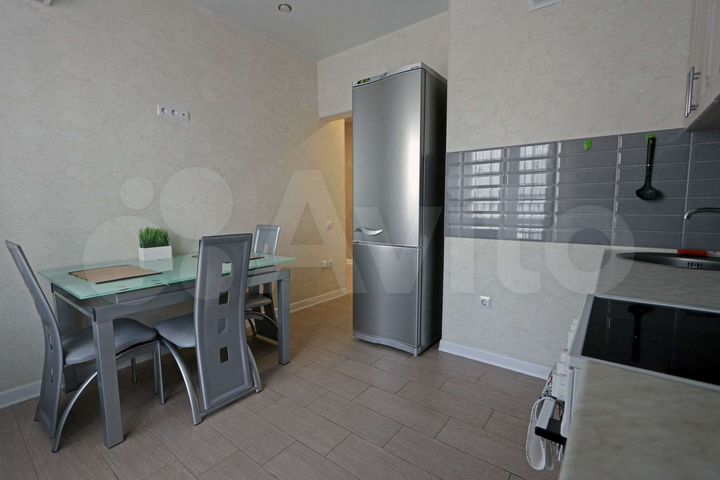2-к. квартира, 58 м², 15/18 эт.