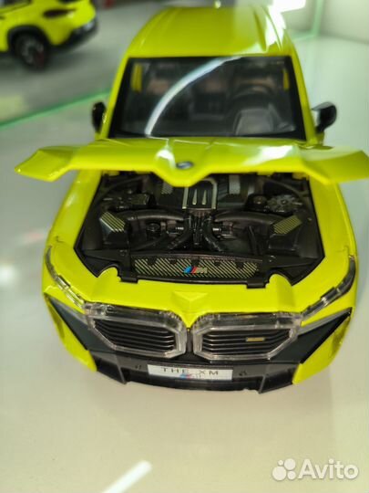 BMW XM 1:24 жёлтая