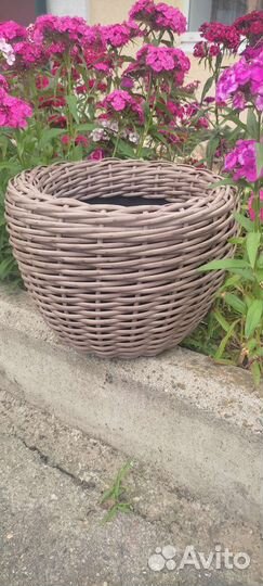 Кашпо для цветов