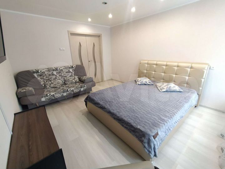 2-к. квартира, 61 м², 1/9 эт.
