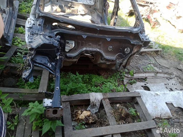 Лонжерон (четверть) передний правый Mazda Mazda 3