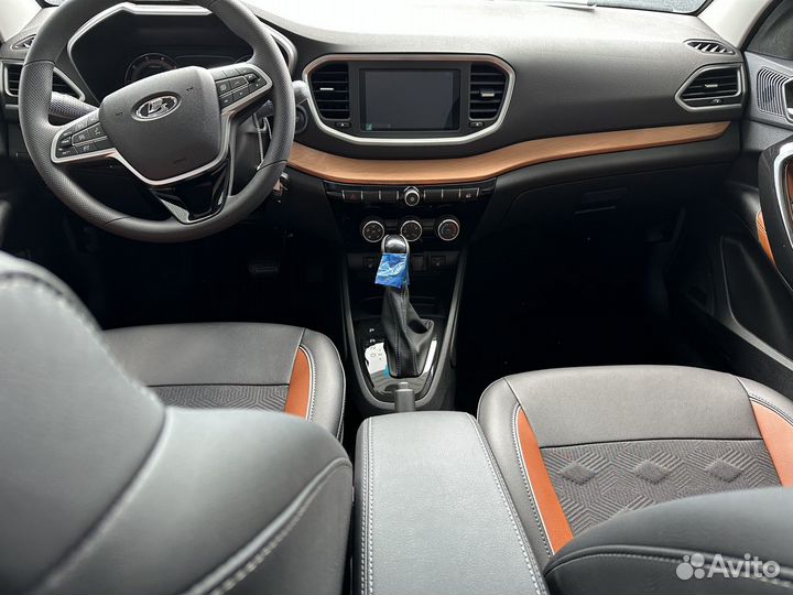 LADA Vesta 1.8 CVT, 2024