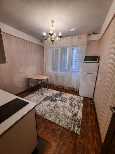 1-к. квартира, 45 м², 9/10 эт.