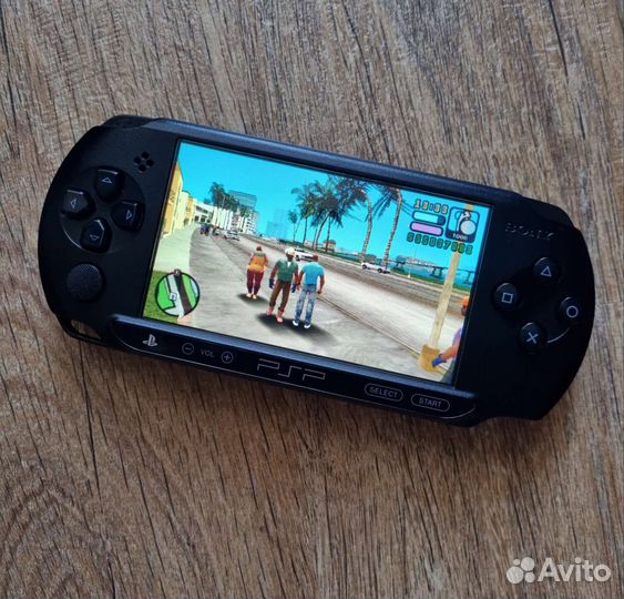 PSP E-1008 (Прошитая)