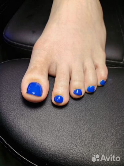 Модель на педикюр