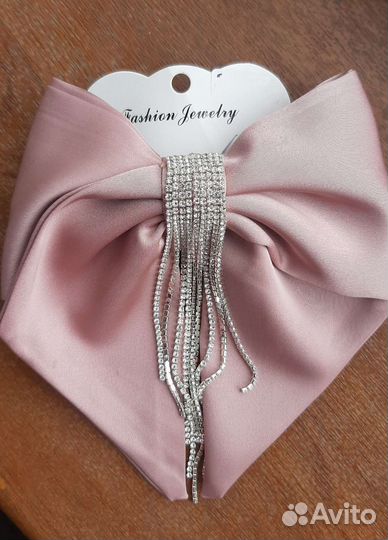 Бант на заколке