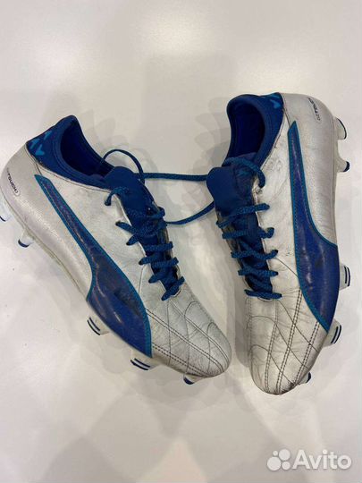 Футбольные бутсы