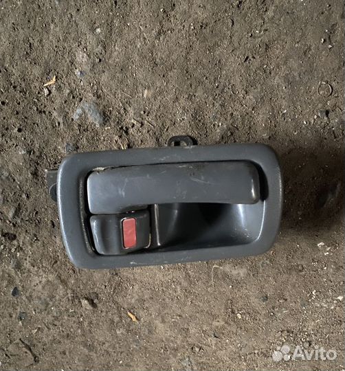 Ручка двери внутренняя передняя правая Toyota Camr