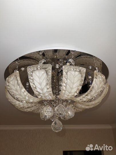 Люстра потолочная