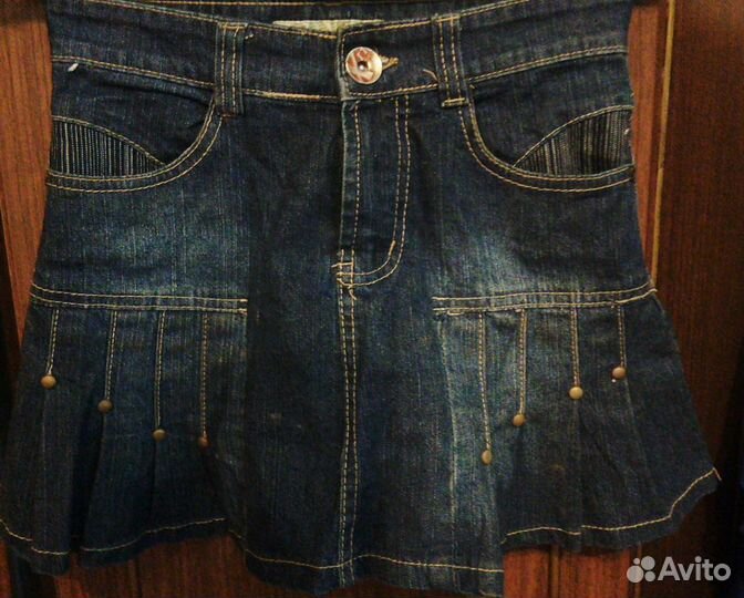 Классные вещи для девочки, пиджак,жилетки юбки