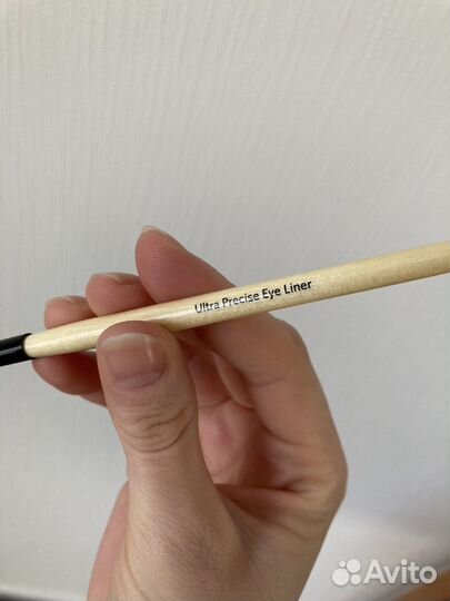 Кисть Bobbi Brown ultra precise eye liner