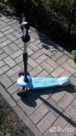 Самокат детский трехколесный