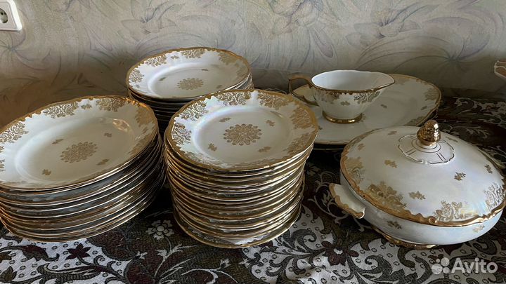 Чайно столовый сервиз на 12 персон