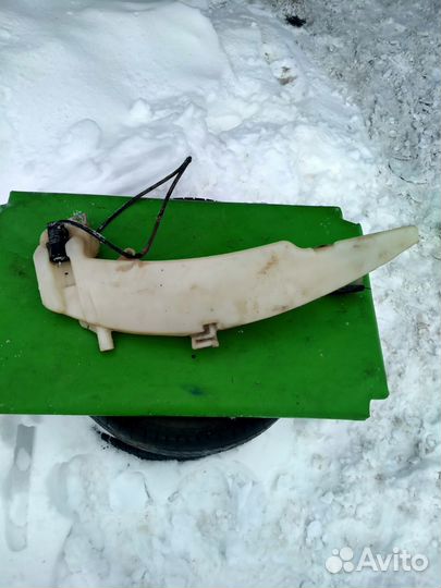 Бачок омывателя для Форд Фокус 1 USA 2.0л 2001г