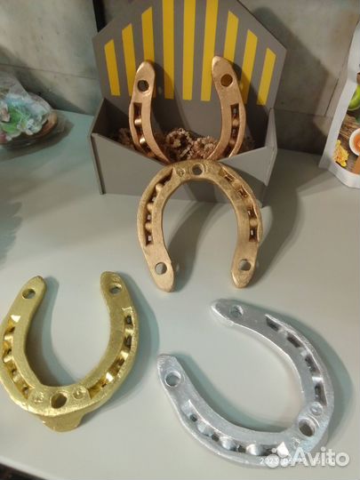 Подкова на счастье или для декора