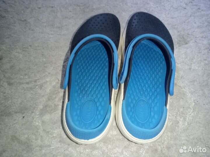 Шлепанцы crocs