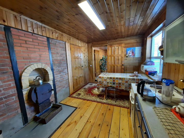 Дом 229 м² на участке 14 сот.