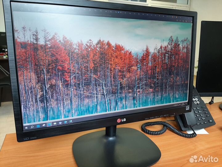 Монитор LG 21.5