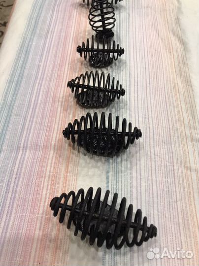 Кормушки, пружинки с грузом и без