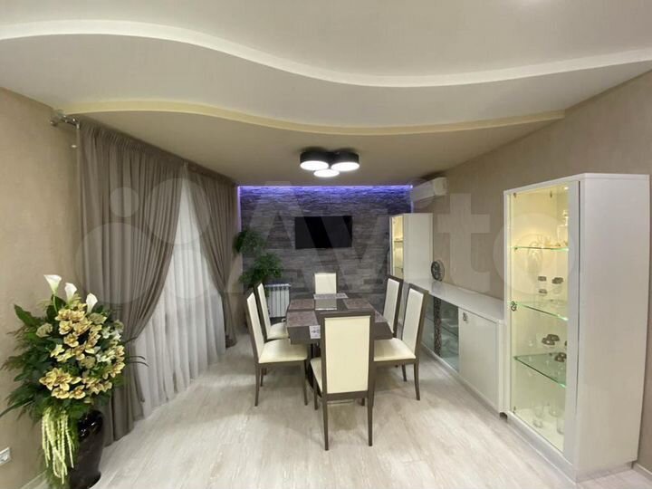 2-к. квартира, 120 м², 6/9 эт.