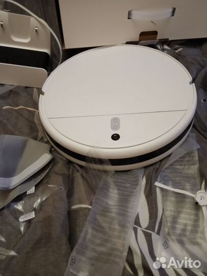 Робот пылесос моющий со станцией